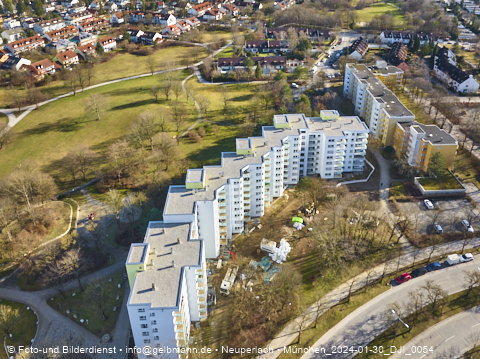 30.01.2024 - Marx-Zentrum, Studentenwohnheim und Wohnanlage Karl-Marx-Ring 52-62 und KMR 53-57c