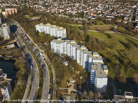 30.01.2024 - Marx-Zentrum, Studentenwohnheim und Wohnanlage Karl-Marx-Ring 52-62 und KMR 53-57c