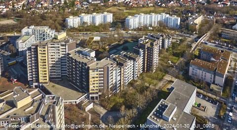 30.01.2024 - Marx-Zentrum, Studentenwohnheim und Wohnanlage Karl-Marx-Ring 52-62 und KMR 53-57c