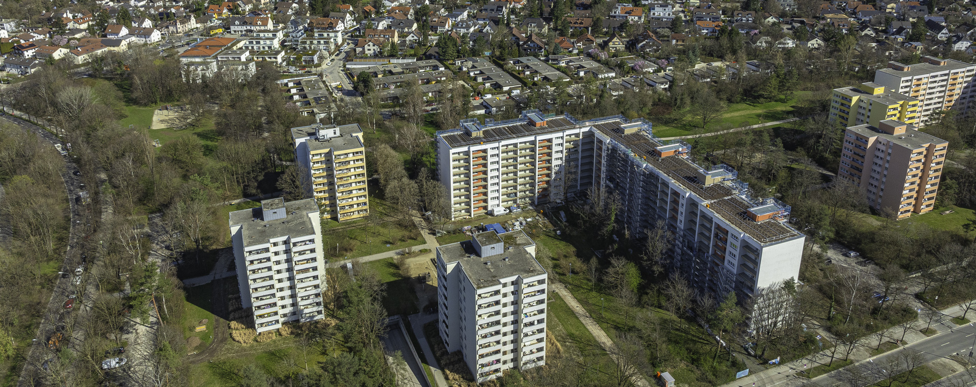 15.03.2024 - Gerüstabbau am Karl-Marx-Ring 11-21