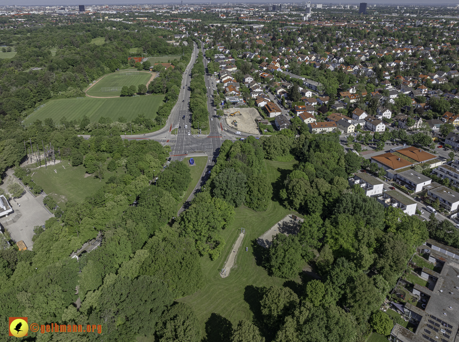 13.04.2024 - Luftbilder der Baustelle MONACO an der Heinrich-Wieland/Ecke Corinthstrasse in Neuperlach
