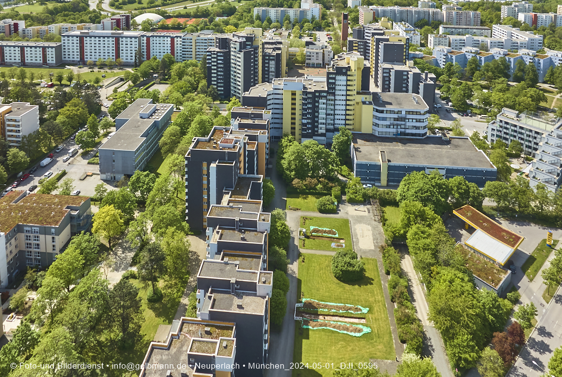 30.04.2025 - Wohnanlage Karl-Marx-Ring 52-62 und das Marx-Zentrum in Neuperlach