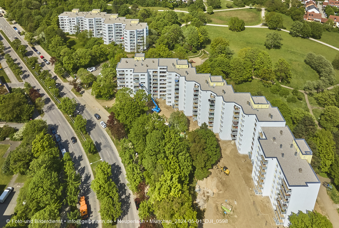 30.04.2025 - Wohnanlage Karl-Marx-Ring 52-62 und das Marx-Zentrum in Neuperlach