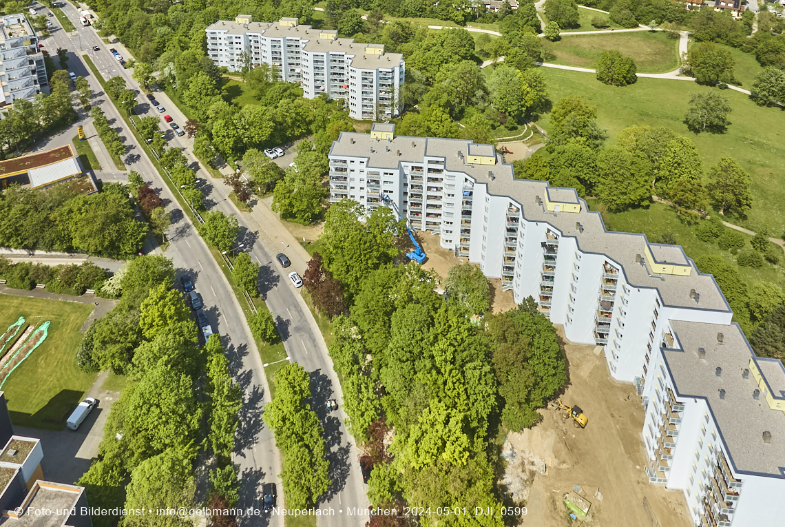 30.04.2025 - Wohnanlage Karl-Marx-Ring 52-62 und das Marx-Zentrum in Neuperlach