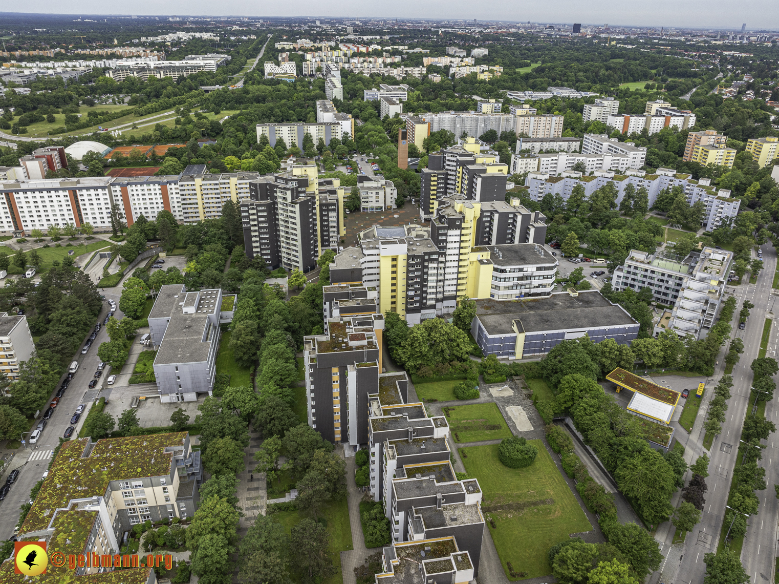 06.06.2024 - unser Marx-Zentrum und Wohnanlage Karl-Marx-Ring in Neuperlach