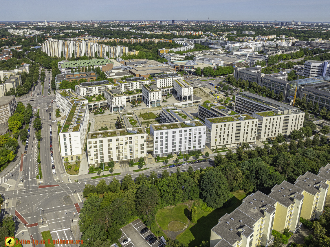 16.08.2024 - Perlach Plaza und Neue-Mitte und Umgebung