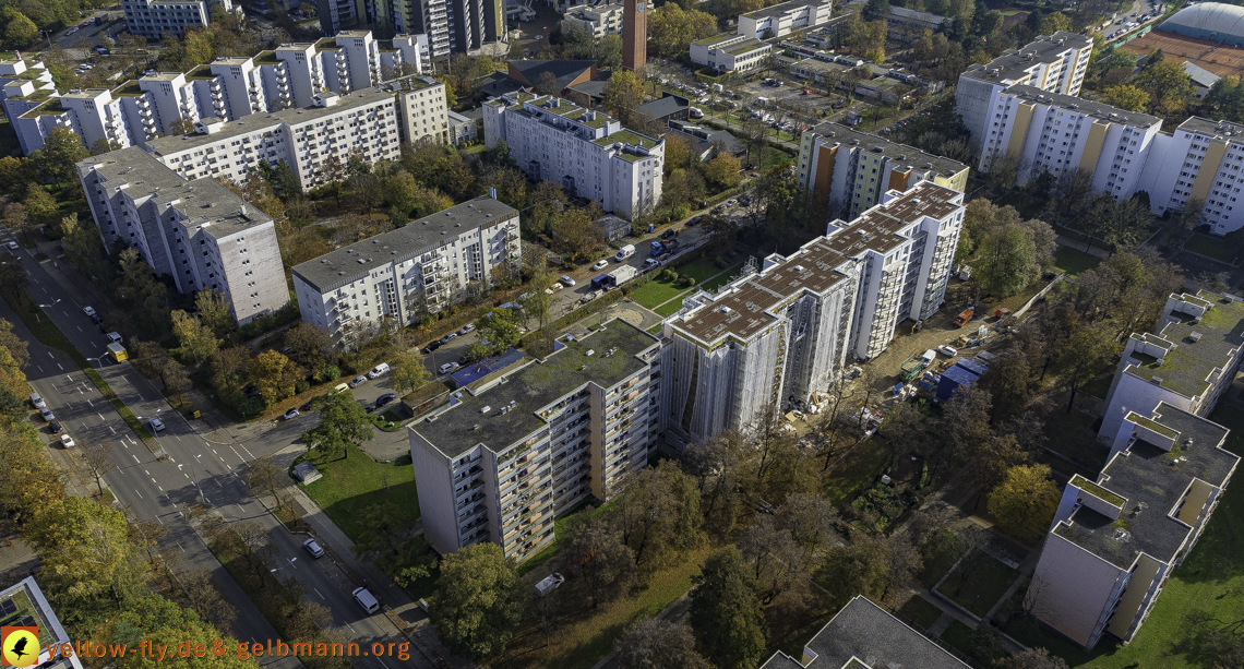 29.10.2024 - das Marx-Zentrum und Wohnanlage am Karl-Marx-Ring 52-62