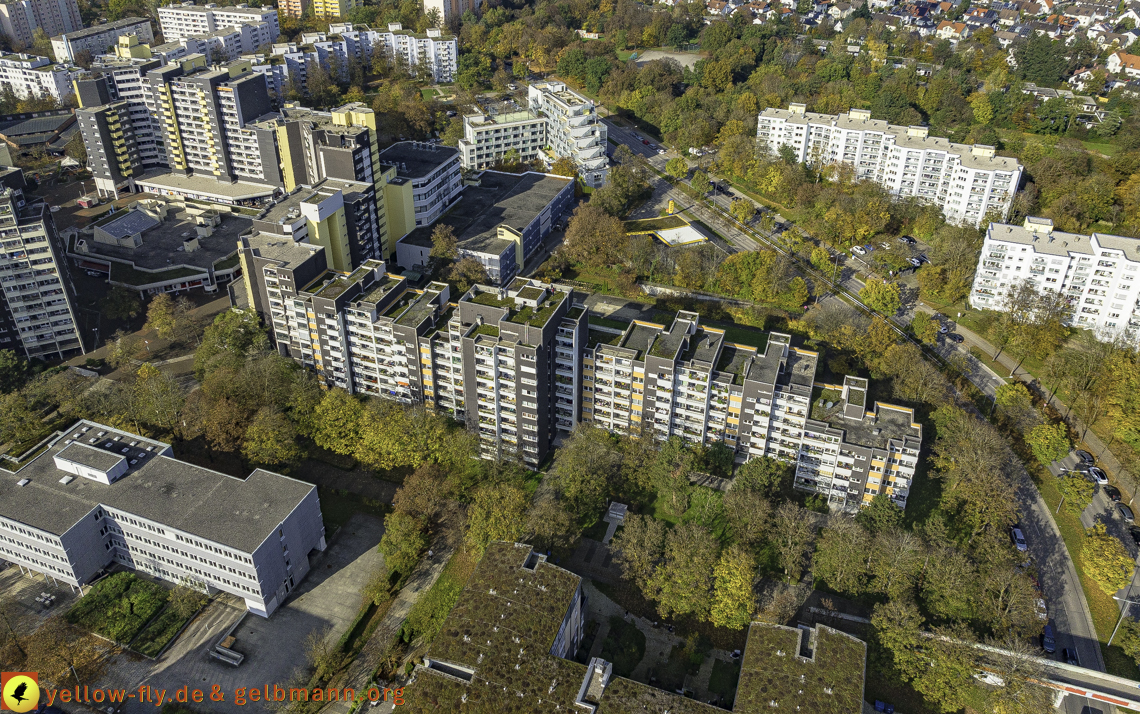 29.10.2024 - das Marx-Zentrum und Wohnanlage am Karl-Marx-Ring 52-62
