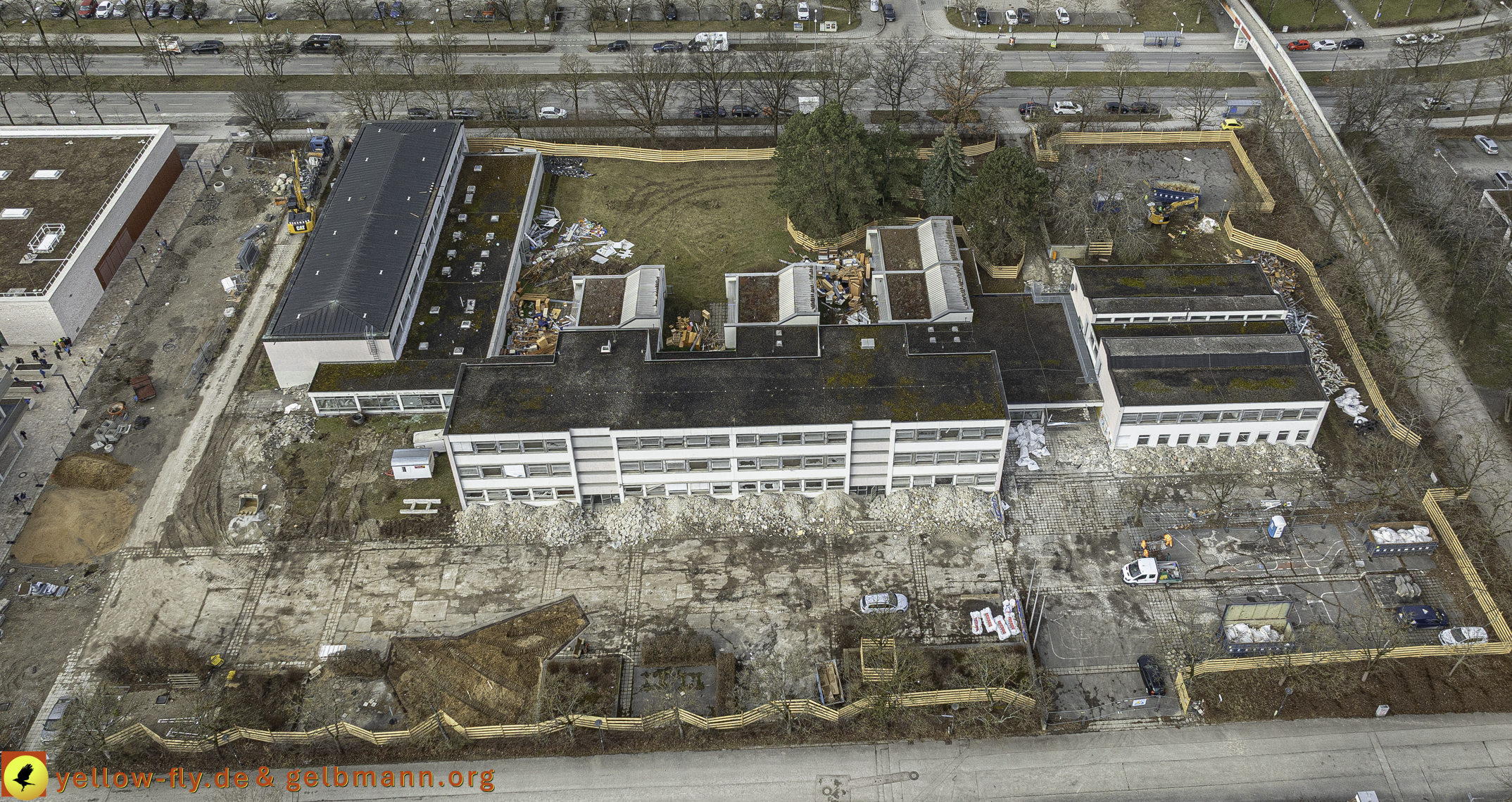 27.02.2025 - Abriss der Grundschule am Karl-Marx-Ring in Neuperlach