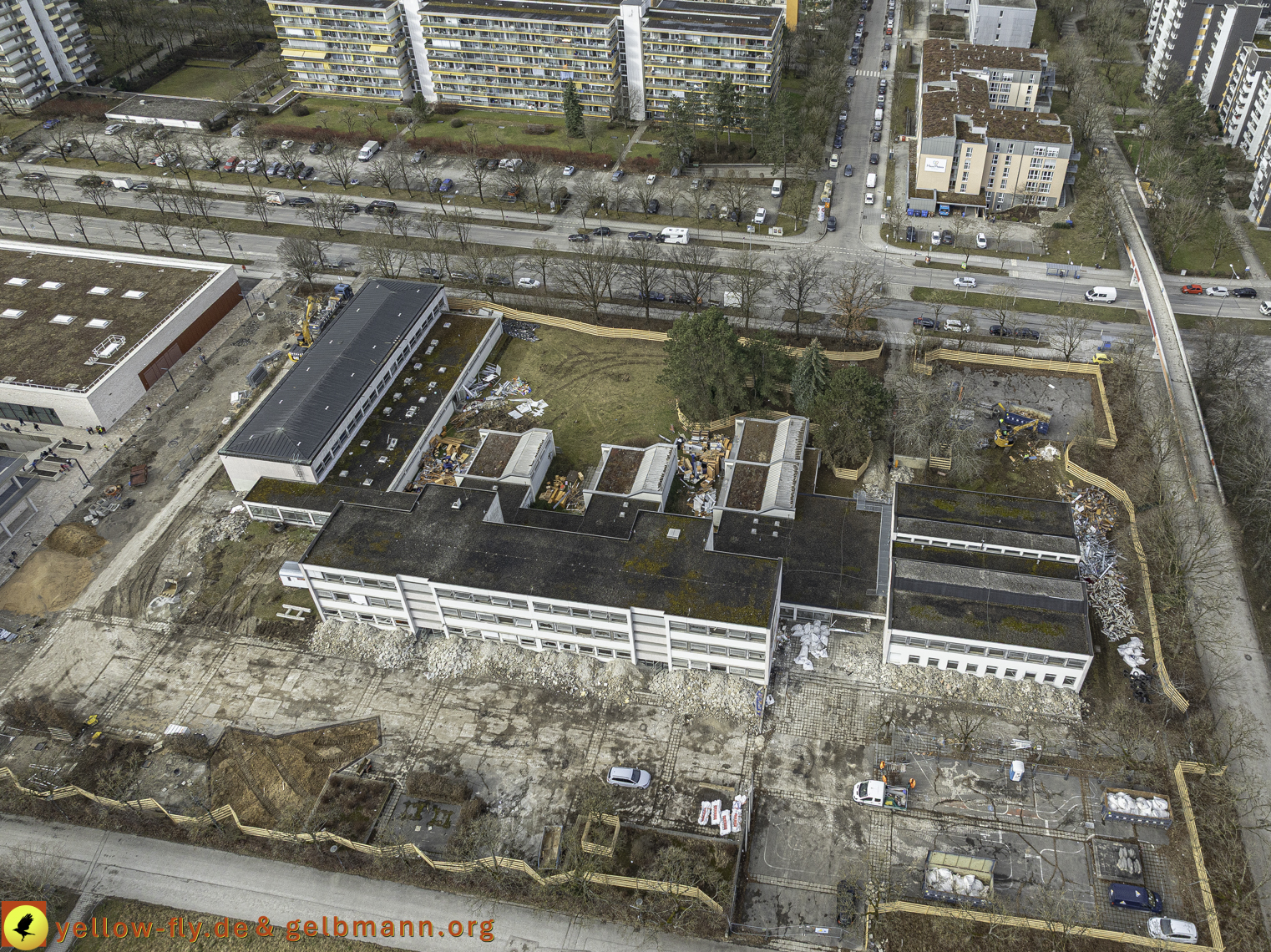 27.02.2025 - Abriss der Grundschule am Karl-Marx-Ring in Neuperlach