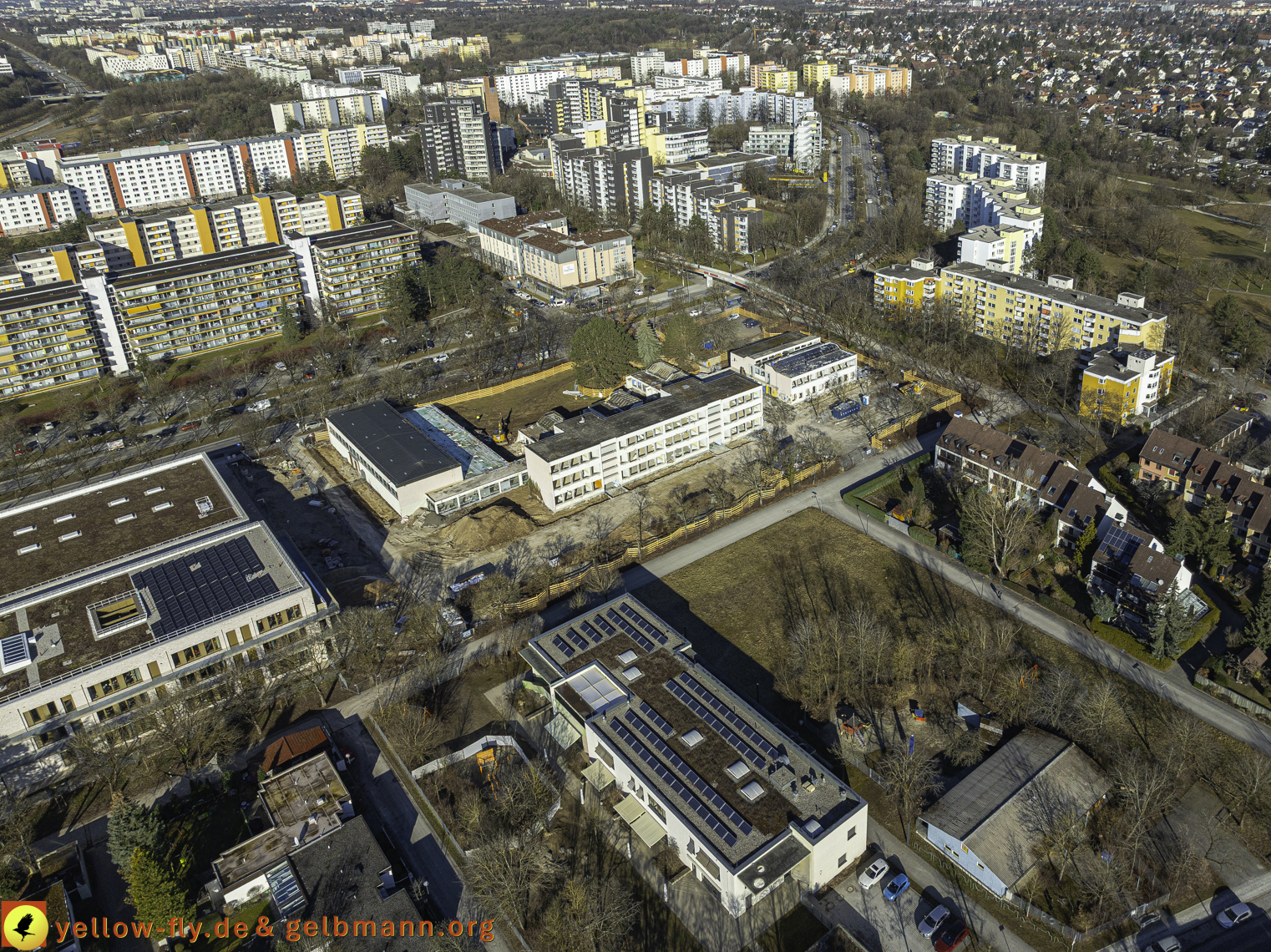 06.03.2025 - Abriss der Grundschule am Karl-Marx-Ring in Neuperlach