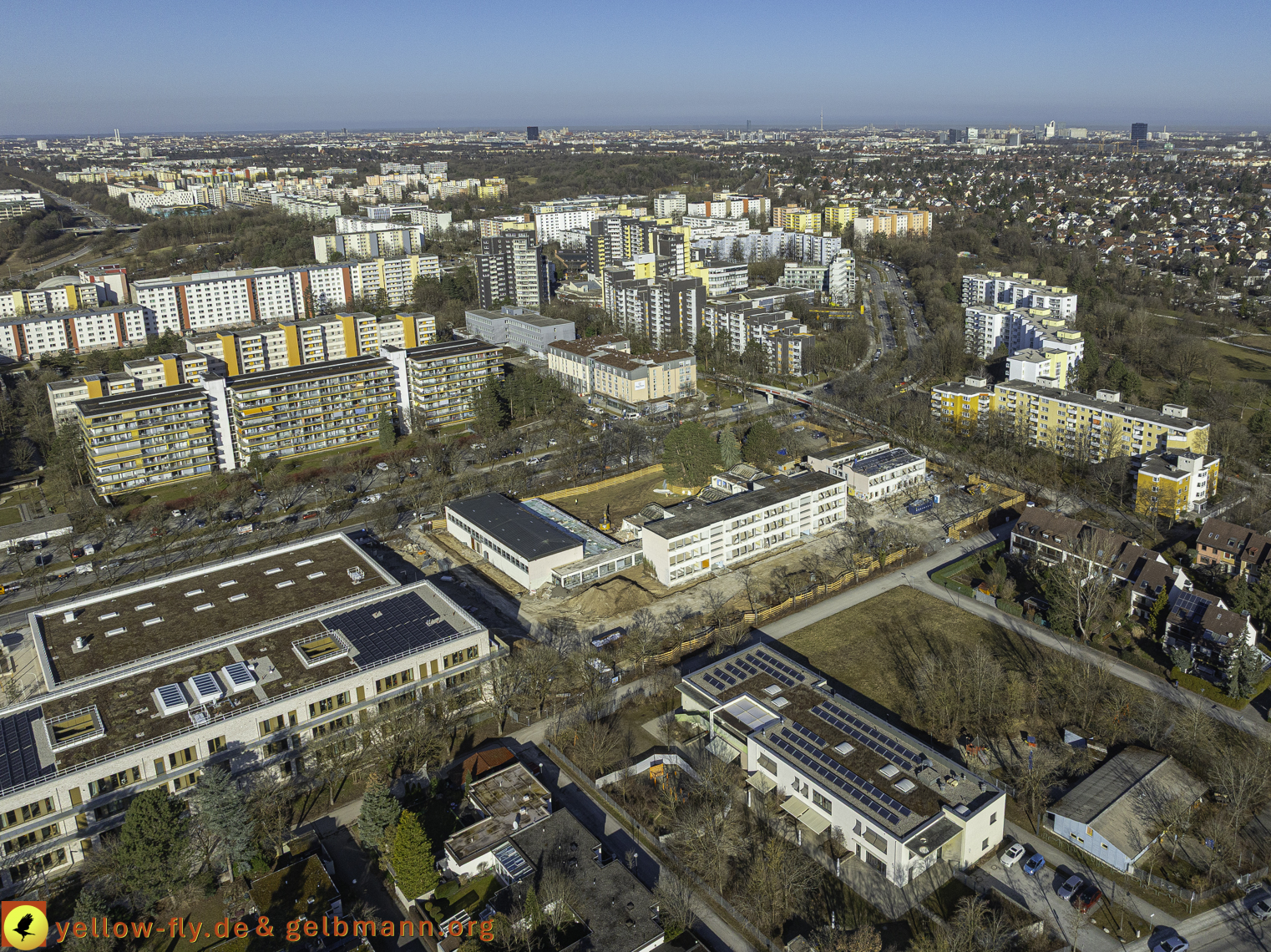 06.03.2025 - Abriss der Grundschule am Karl-Marx-Ring in Neuperlach