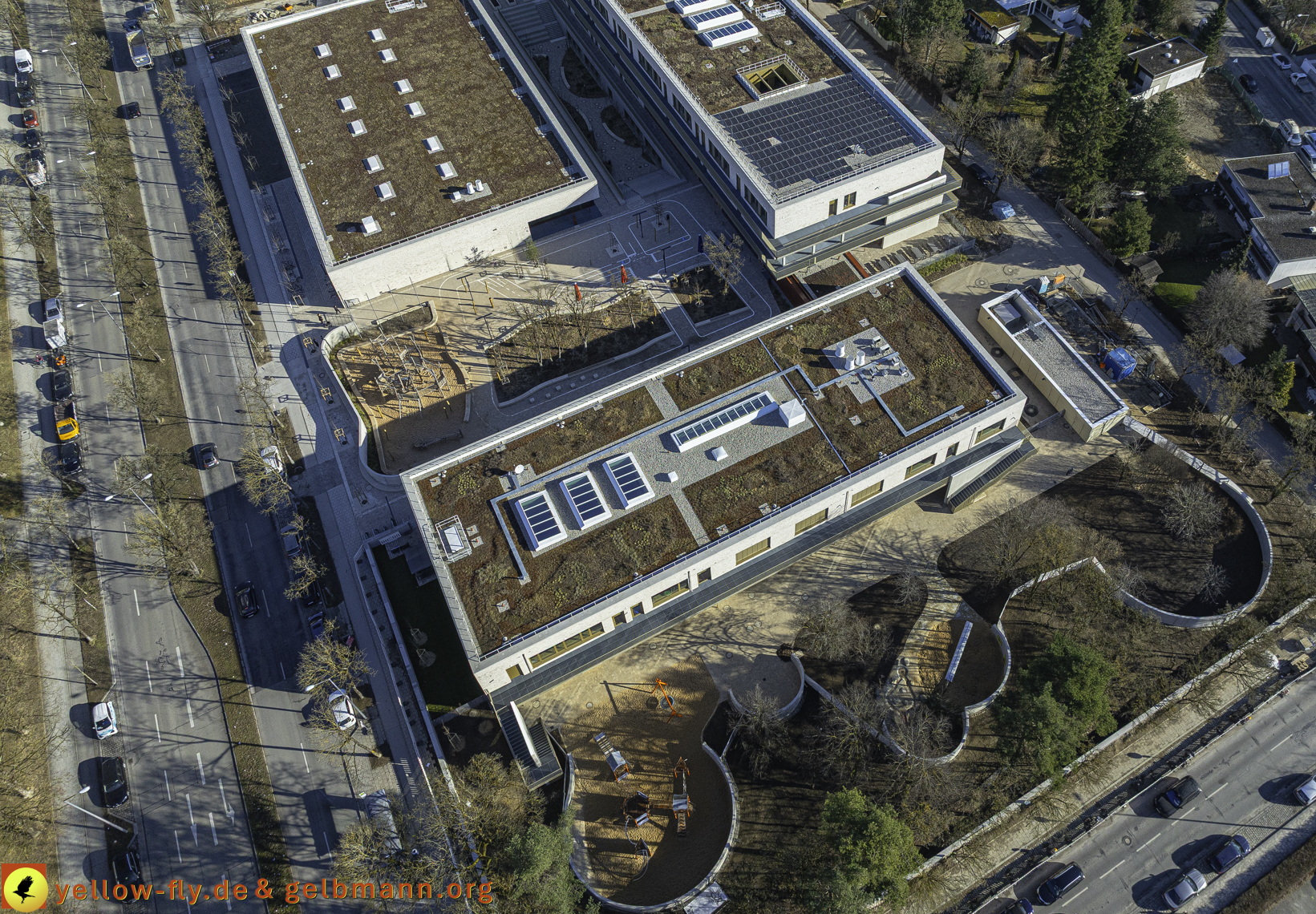 06.03.2025 - Abriss der Grundschule am Karl-Marx-Ring in Neuperlach