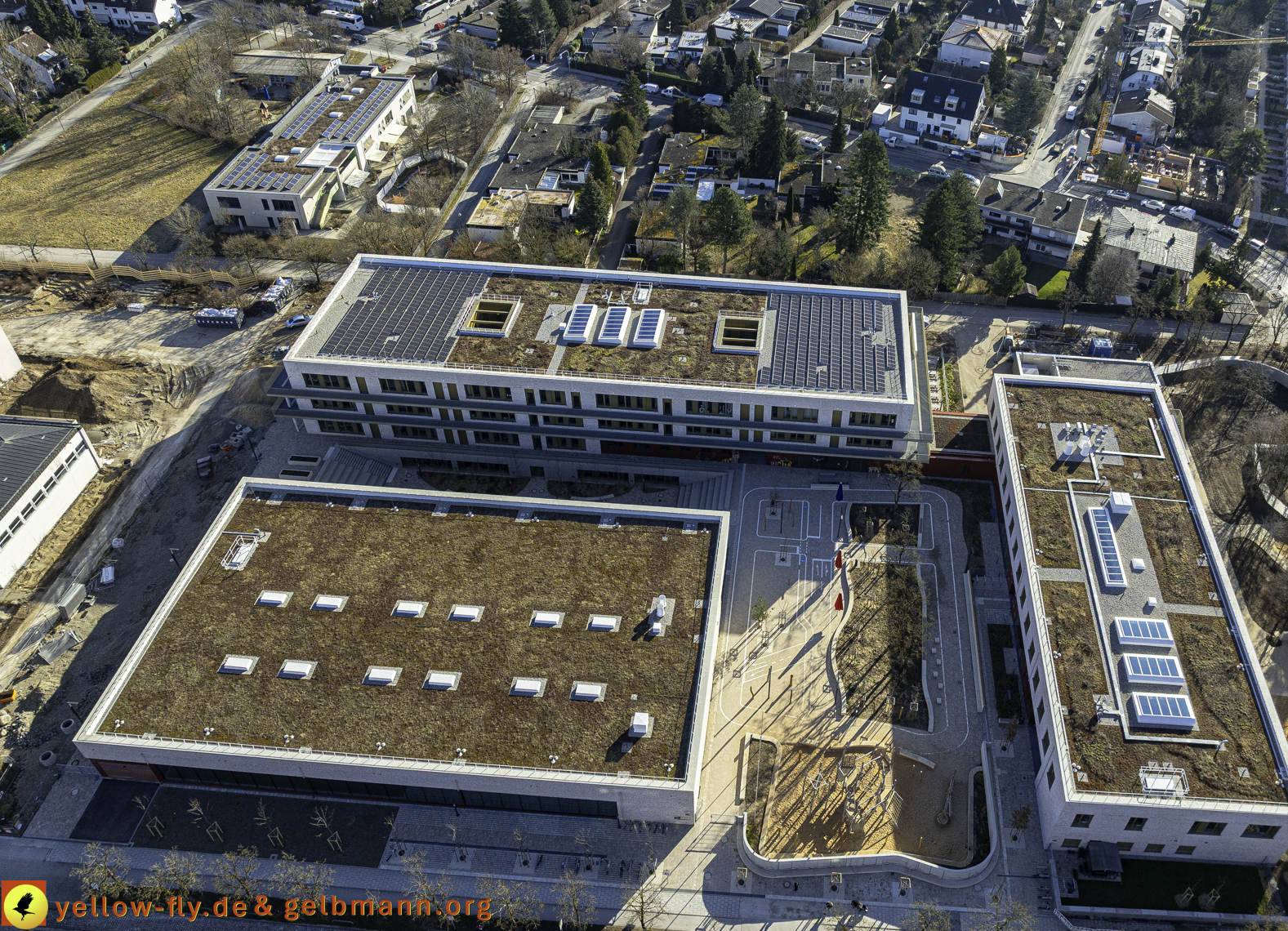 06.03.2025 - Abriss der Grundschule am Karl-Marx-Ring in Neuperlach