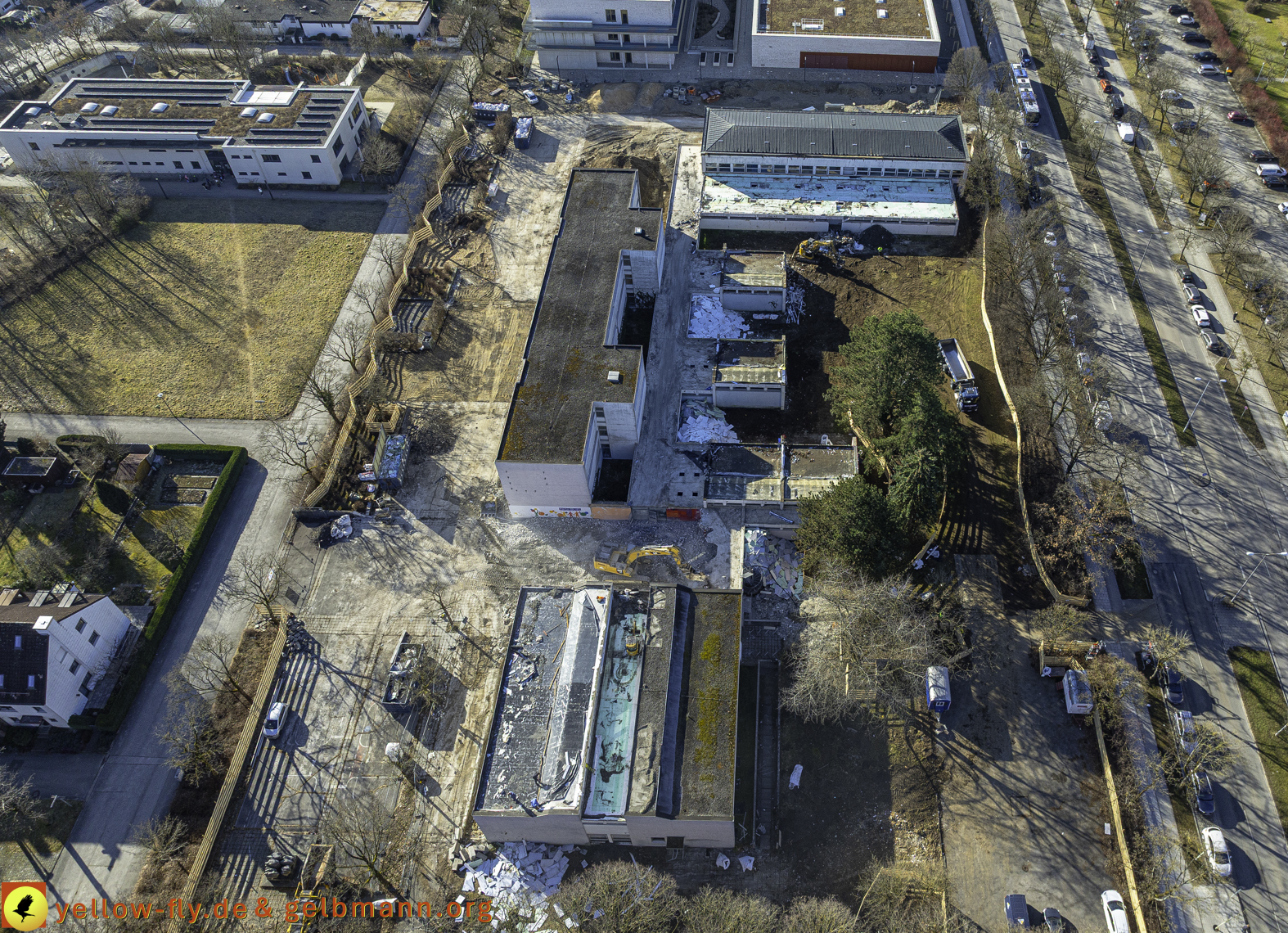 06.03.2025 - Abriss der Grundschule am Karl-Marx-Ring in Neuperlach