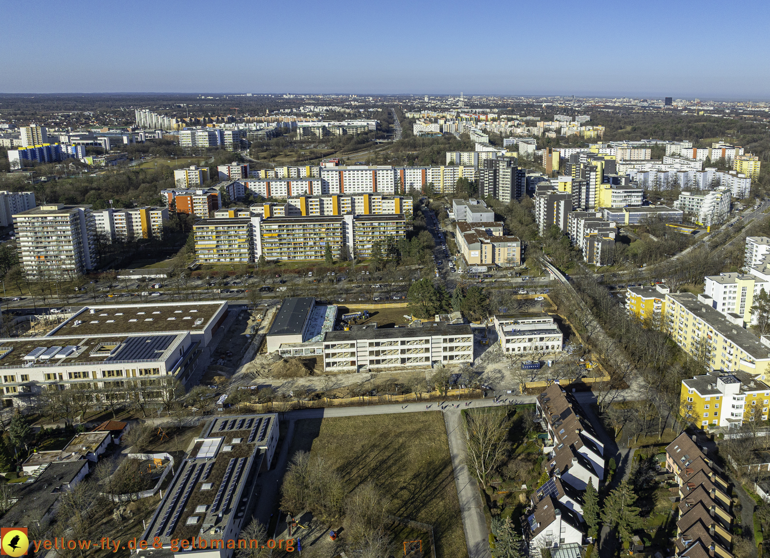 06.03.2025 - Abriss der Grundschule am Karl-Marx-Ring in Neuperlach