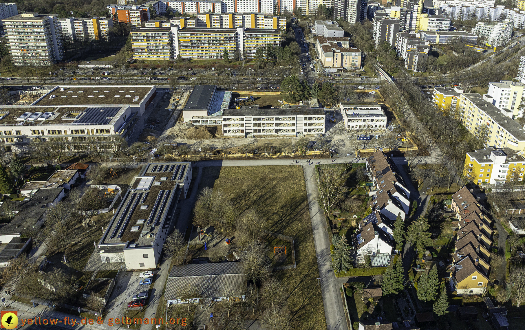 06.03.2025 - Abriss der Grundschule am Karl-Marx-Ring in Neuperlach