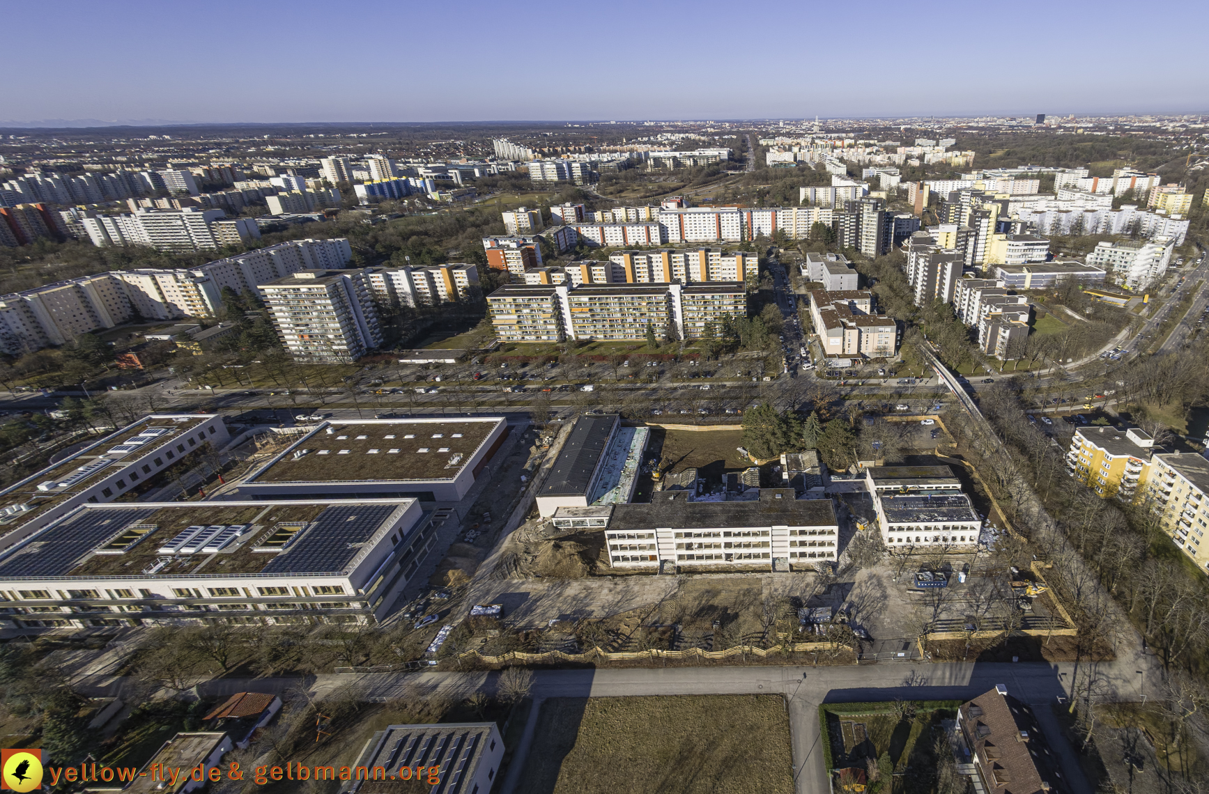 06.03.2025 - Abriss der Grundschule am Karl-Marx-Ring in Neuperlach