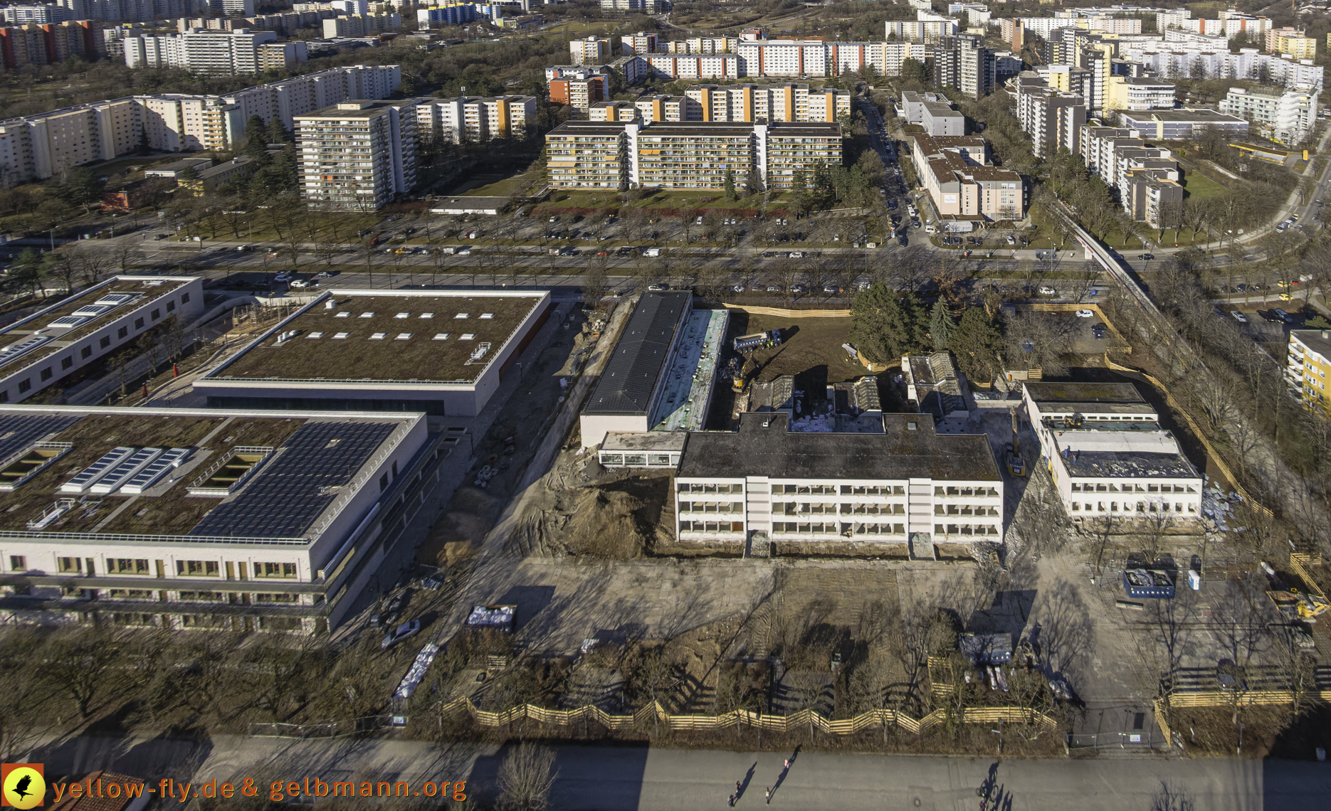 06.03.2025 - Abriss der Grundschule am Karl-Marx-Ring in Neuperlach