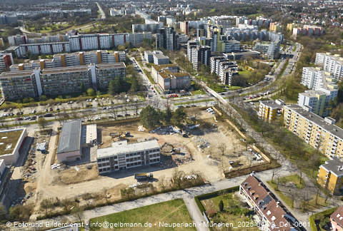 08.04.2025 - Marx-Zentrum, Studentenwohnheim, Wohnanlage Karl-Marx-Ring 52-62, KMR 53-57c Umgebung