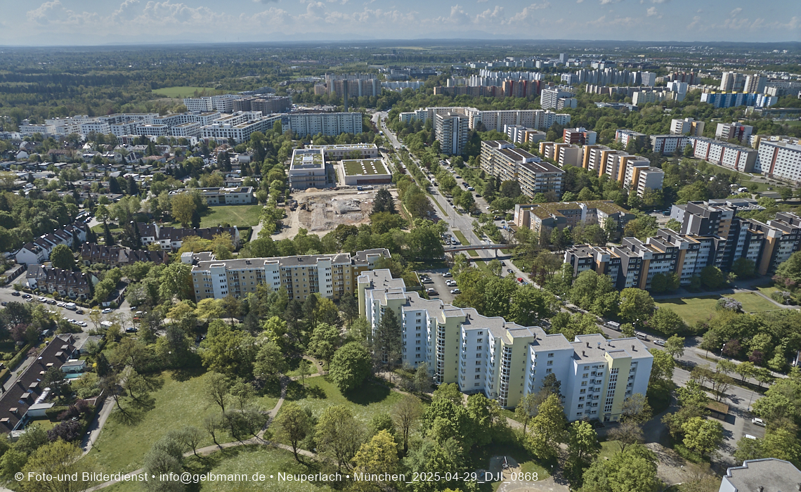 29.04.2025 - Abriss-Baustelle der Grundschule am Karl-Marx-Ring