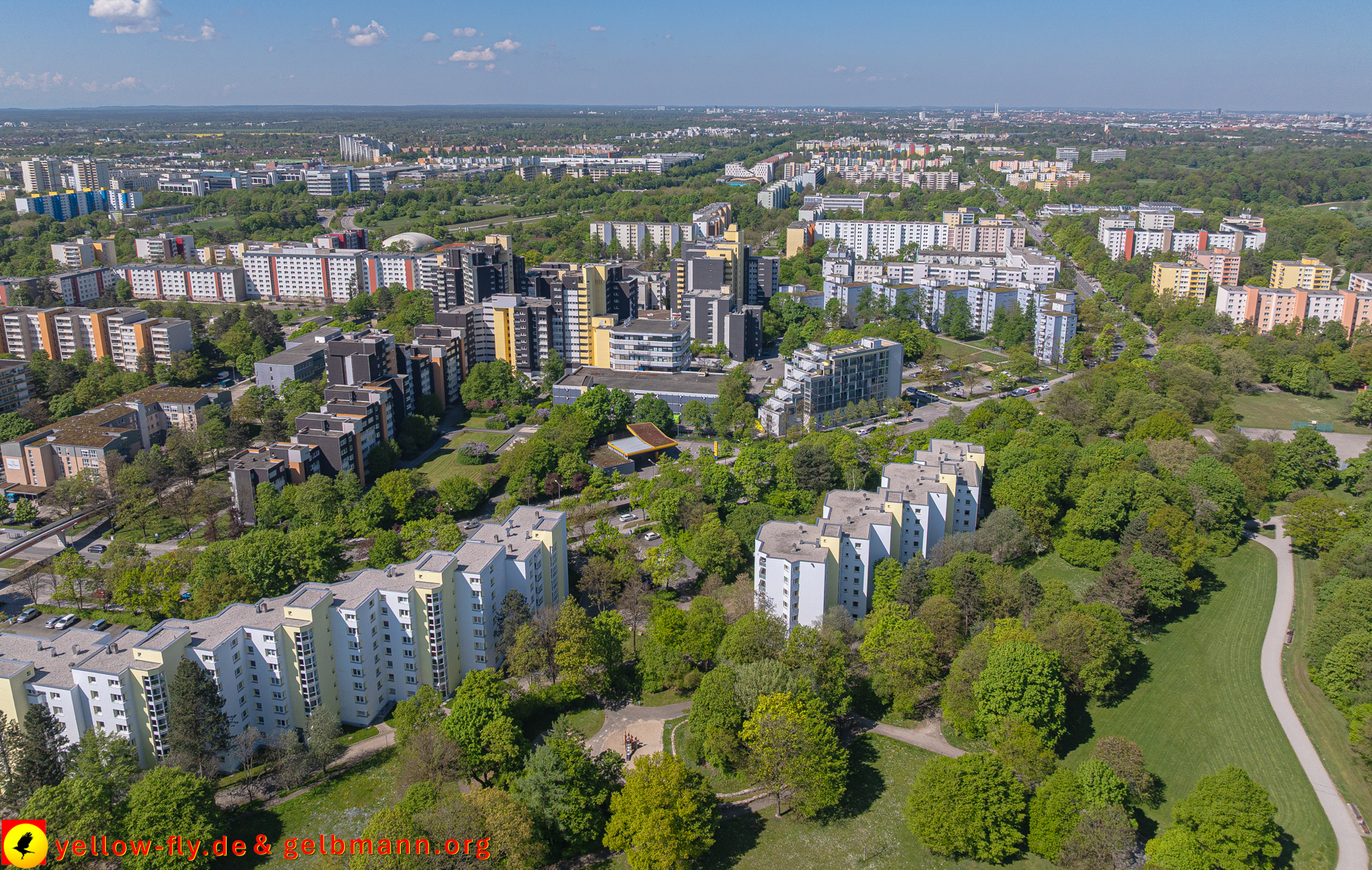 29.04.2025 - Marx-Zentrum und Karl-Marx-Ring 52-62 mit KMR 53-57