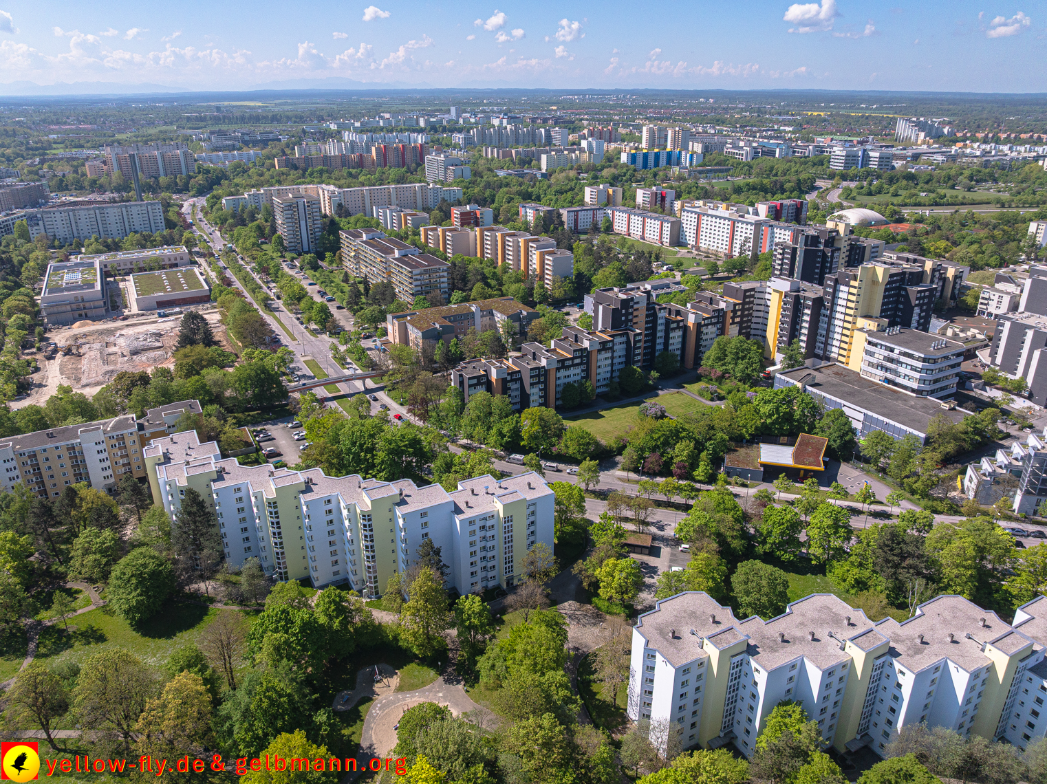 29.04.2025 - Marx-Zentrum und Karl-Marx-Ring 52-62 mit KMR 53-57