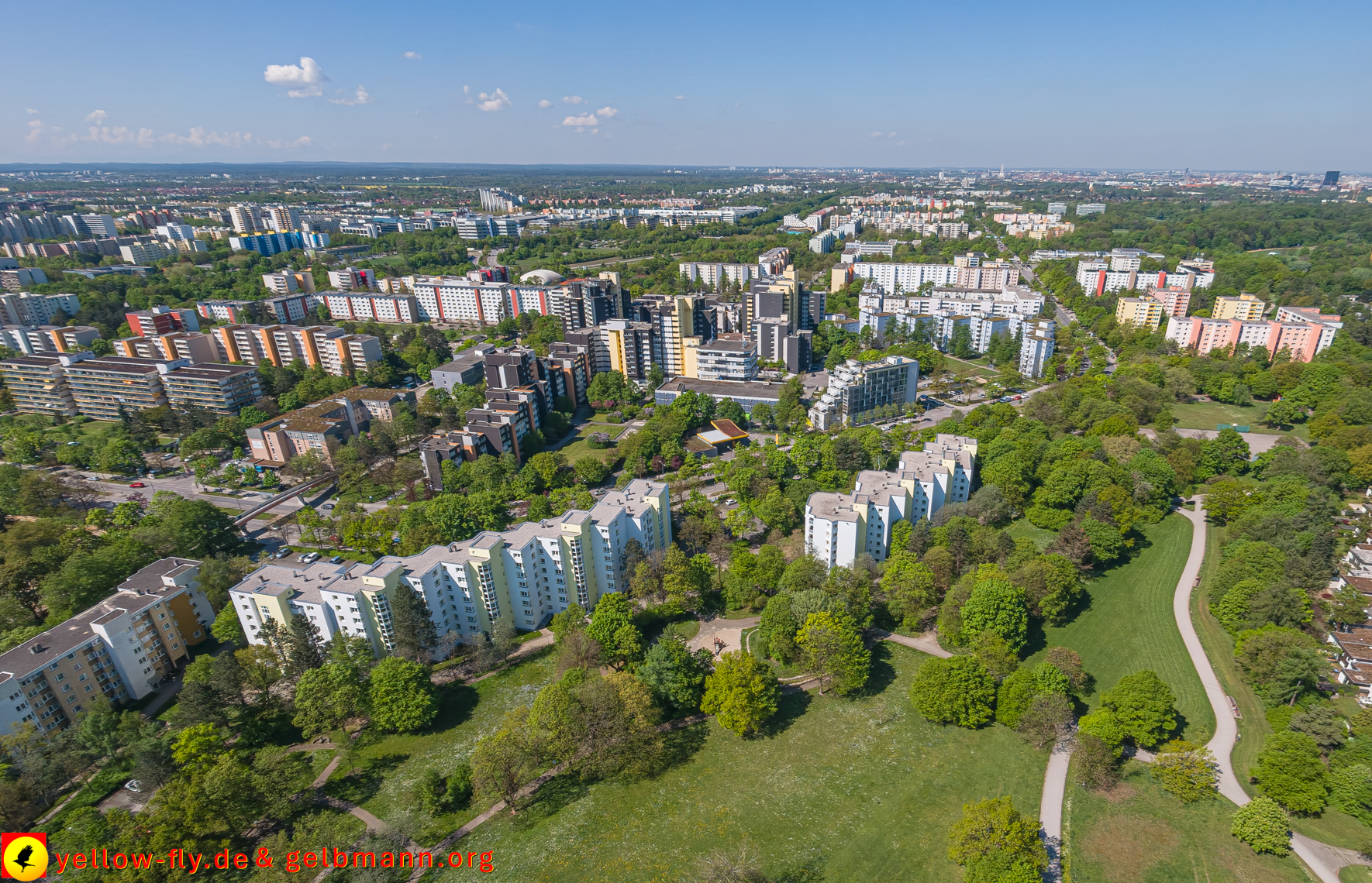 29.04.2025 - Marx-Zentrum und Karl-Marx-Ring 52-62 mit KMR 53-57