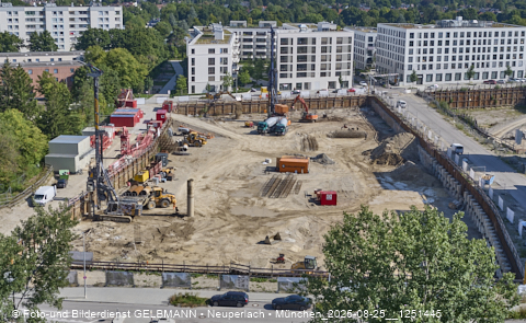 25.08.2025 - DEMOS-Baustelle und BayernHeim-Baustelle Alexiqauartier in Neuperlach