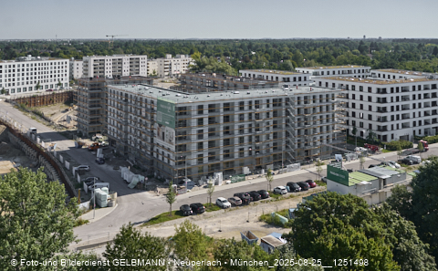 25.08.2025 - DEMOS-Baustelle und BayernHeim-Baustelle Alexiqauartier in Neuperlach