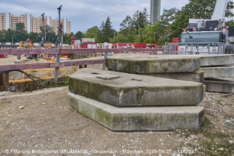 27.08.2025 - DEMOS-Baustelle und BayernHeim-Baustelle Alexiqauartier in Neuperlach