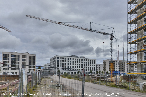30.08.2025 - DEMOS-Baustelle und BayernHeim-Baustelle Alexiqauartier und BayernHeim in Neuperlach
