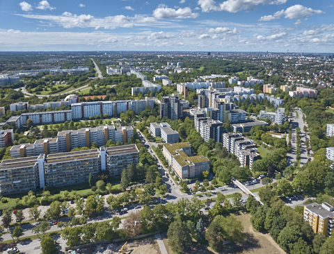 03.09.2025 - Luftbilder vom der Baustelle zur Grundschule am Karl-Marx-Ring in Neuperlach