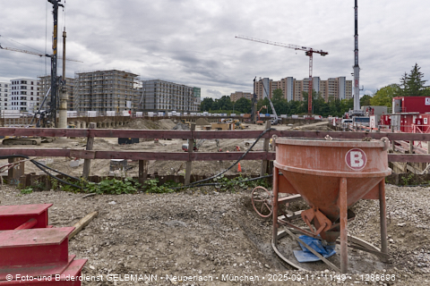 Baustelle Alexisquartier und BayernHeim in Neuperlach