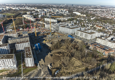 18.12.2025 - Baustelle Alexisquartier mit DEMOS und BayernHeim in Neuperlach