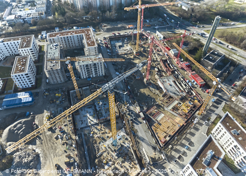 18.12.2025 - Baustelle Alexisquartier mit DEMOS und BayernHeim in Neuperlach