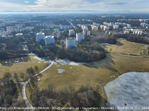 10.02.2026 - Ostpark mit zugefrohrenem See