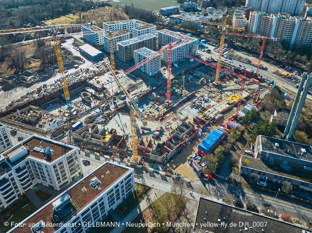 25.02.2026 - 25.02.2026 - Alexisquartier mit DEMOS und BayernHeim in Neuperlach