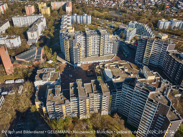25.02.2026 - das Marx-Zentrum und Karl-Marx-Ring 52-62 mit Kindergarten St. Monika