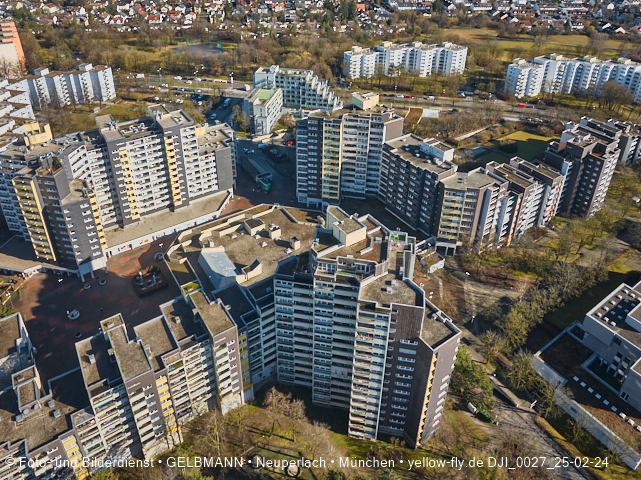 25.02.2026 - das Marx-Zentrum und Karl-Marx-Ring 52-62 mit Kindergarten St. Monika