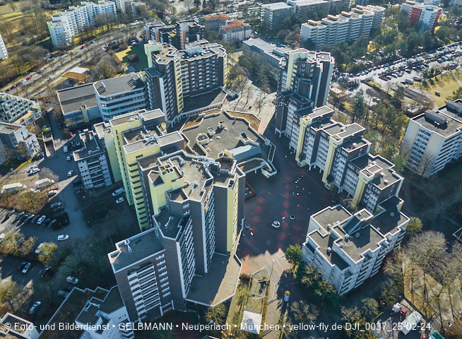 25.02.2026 - das Marx-Zentrum und Karl-Marx-Ring 52-62 mit Kindergarten St. Monika