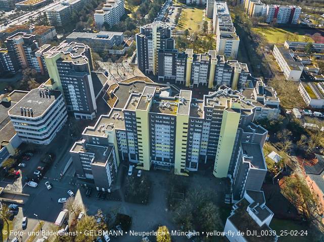 25.02.2026 - das Marx-Zentrum und Karl-Marx-Ring 52-62 mit Kindergarten St. Monika
