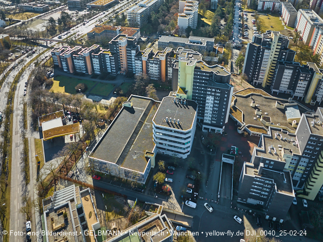 25.02.2026 - das Marx-Zentrum und Karl-Marx-Ring 52-62 mit Kindergarten St. Monika