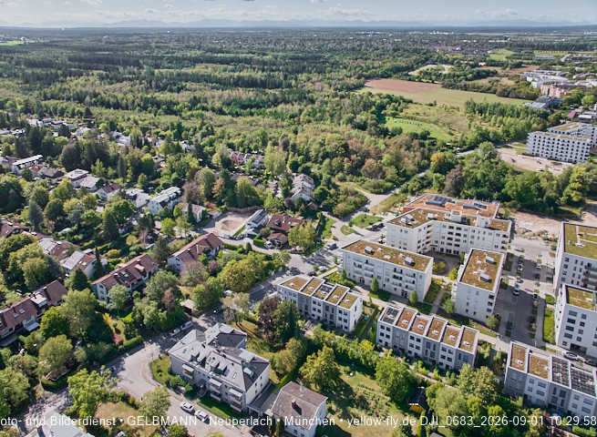 01.09.2026 - Luftbilder vom Alexisquartier und BayernHeim in Neuperlach