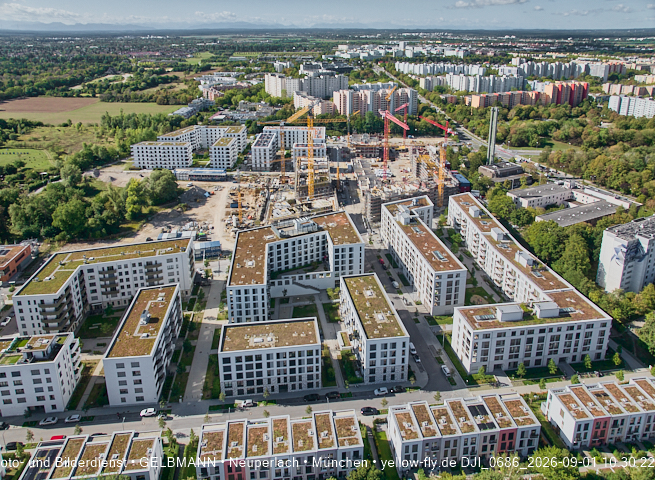 01.09.2026 - Luftbilder vom Alexisquartier und BayernHeim in Neuperlach