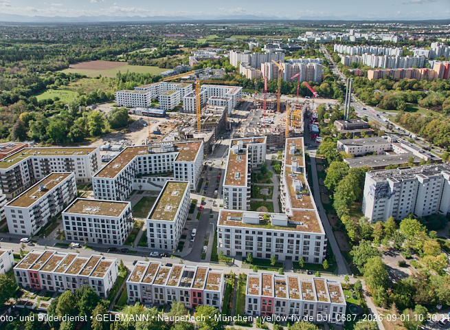 01.09.2026 - Luftbilder vom Alexisquartier und BayernHeim in Neuperlach