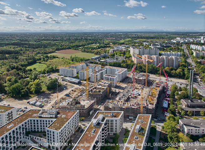 01.09.2026 - Luftbilder vom Alexisquartier und BayernHeim in Neuperlach