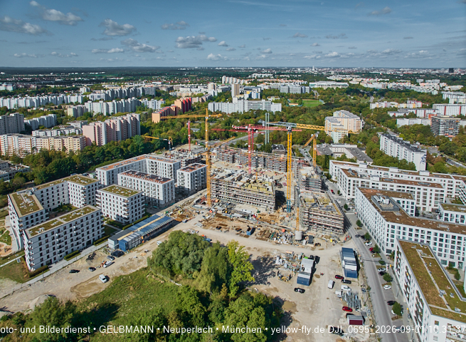 01.09.2026 - Luftbilder vom Alexisquartier und BayernHeim in Neuperlach