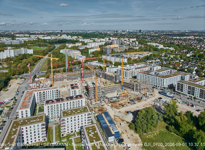 01.09.2026 - Luftbilder vom Alexisquartier und BayernHeim in Neuperlach