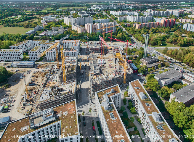 01.09.2026 - Luftbilder vom Alexisquartier und BayernHeim in Neuperlach